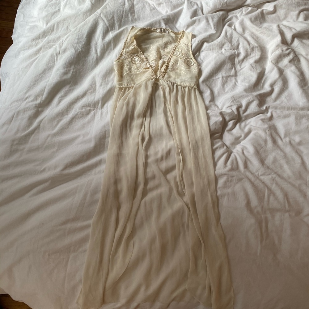 Pretty Lace & Chiffon Kimono/Cover-Up From Bershka